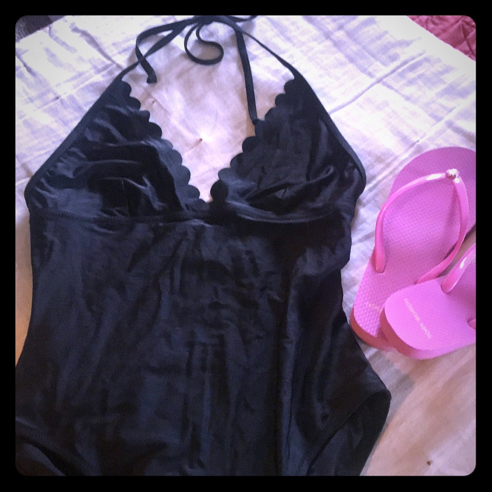 Adorable black scalloped JCrew swimsuit. NWOT!